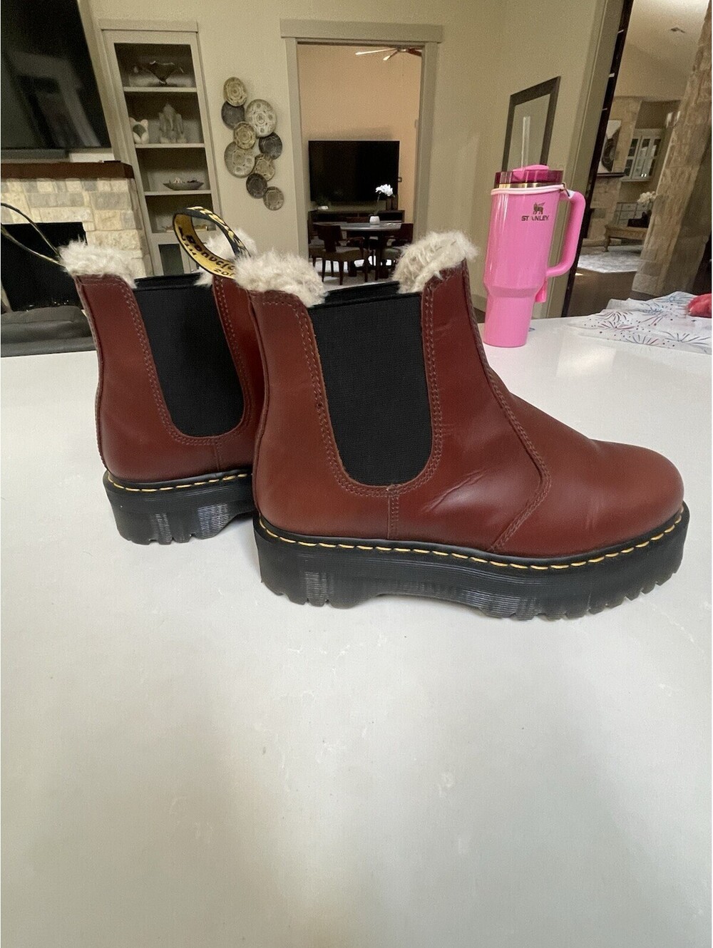 Dr. Martens Chelsea 2976 Quad FLFur Lined Platform Leather Unisex L 11 M 10  Red